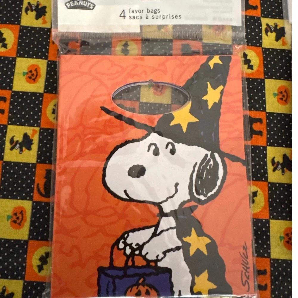 Peanuts Halloween Favor Bags Hallmark Snoopy Witch & Pumpkin (8‎ total bags)